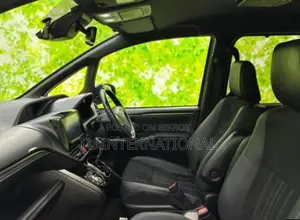 Toyota Esquire hybrid gi premium 2019