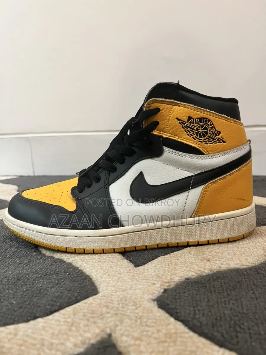 Air Jordan 1 High Taxi