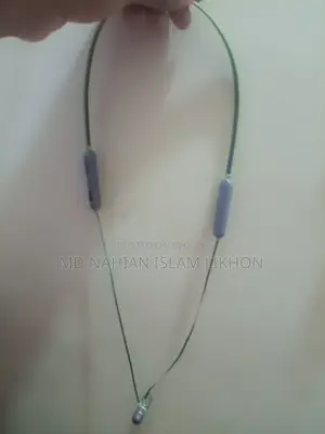 ওয়্যারলেস হেডফোন