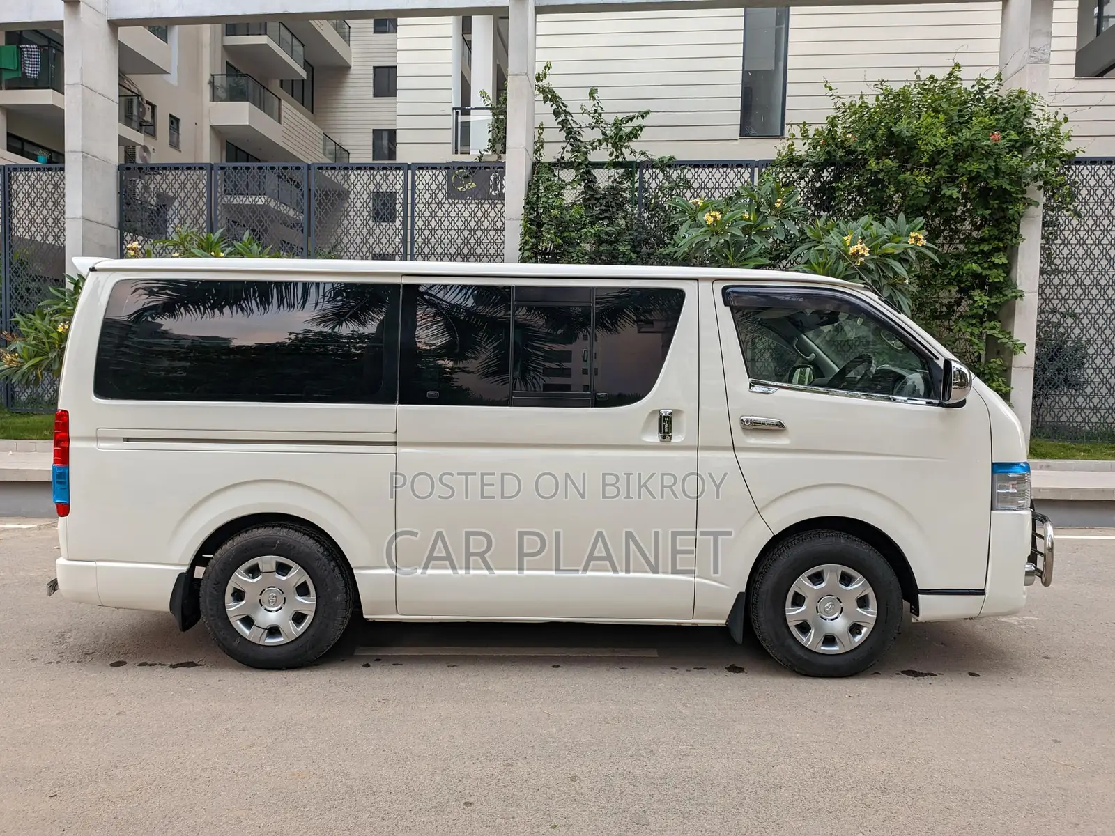 Toyota Hiace GL-SUPER FRESH 2011