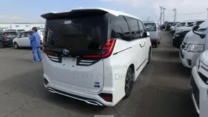 Toyota Noah SZ PKG PEARL COLOR 2023