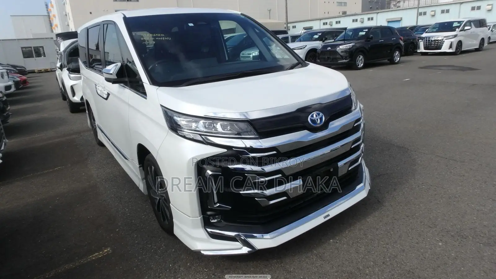 Toyota Noah SZ PKG PEARL COLOR 2023