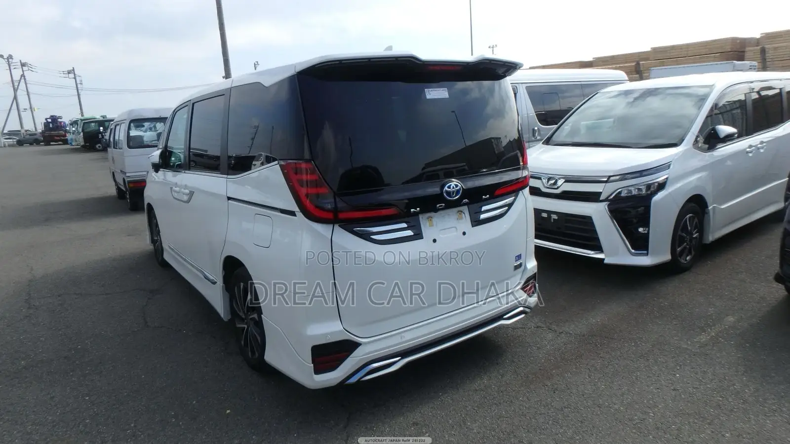 Toyota Noah SZ PKG PEARL COLOR 2023