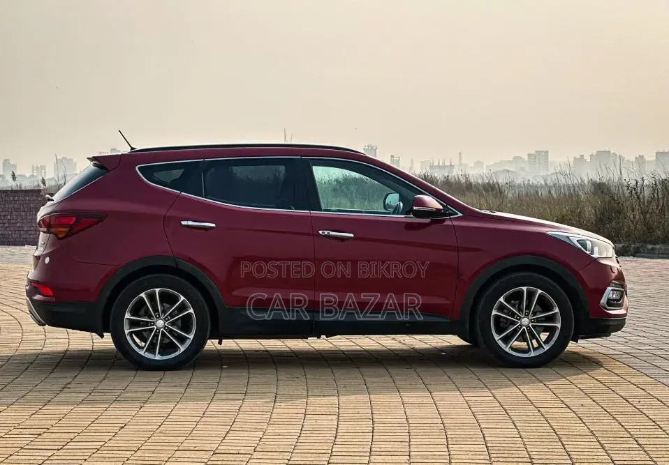 Hyundai Santa Fe Sunroof 7-Seater SUV 2017
