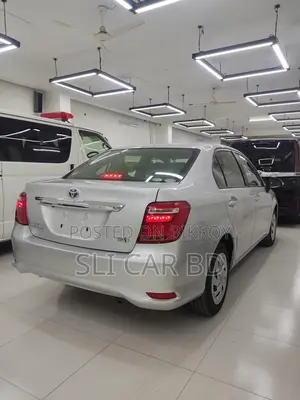 Toyota Axio HYBRID 2020