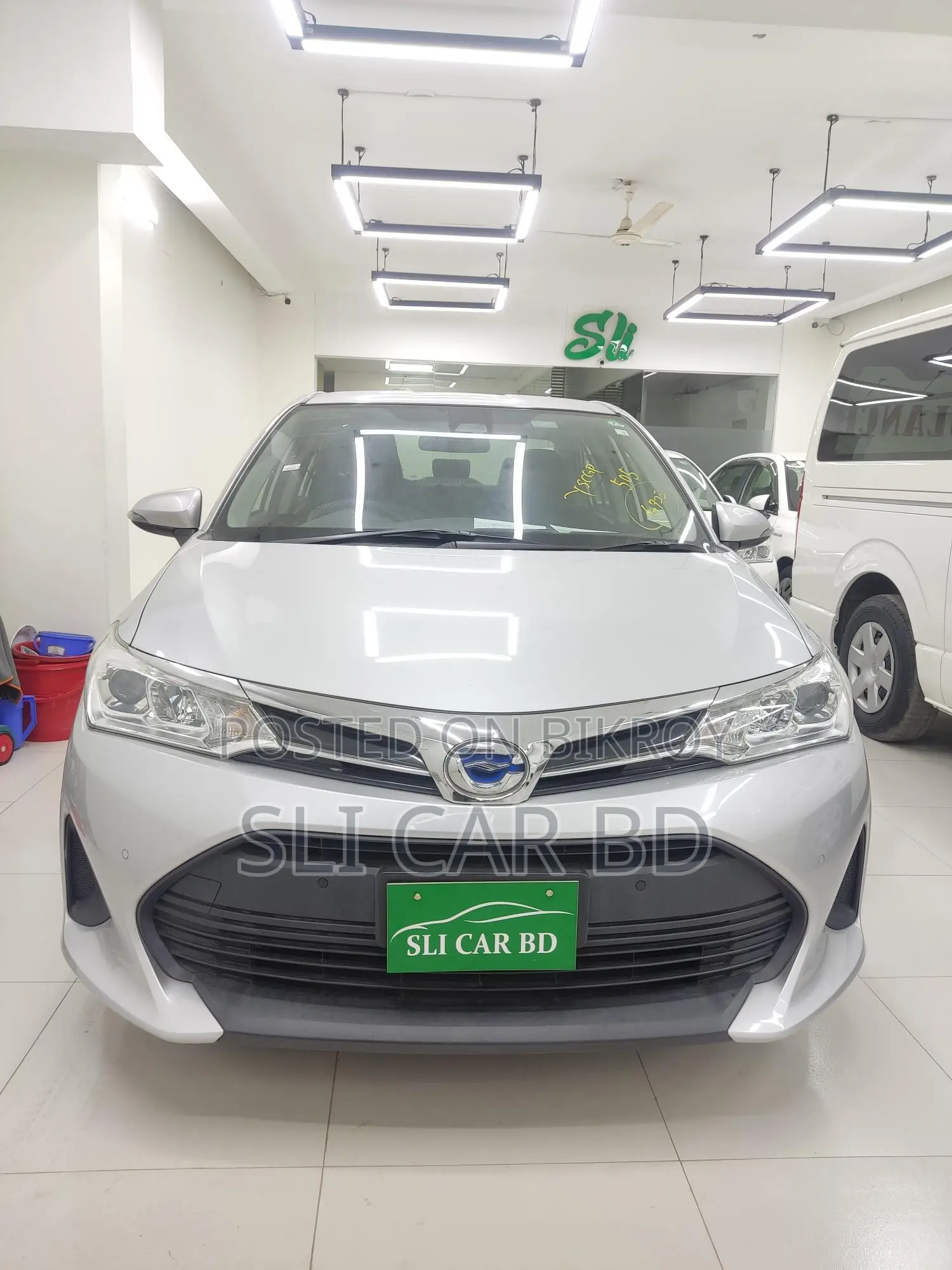 Toyota Axio HYBRID 2020