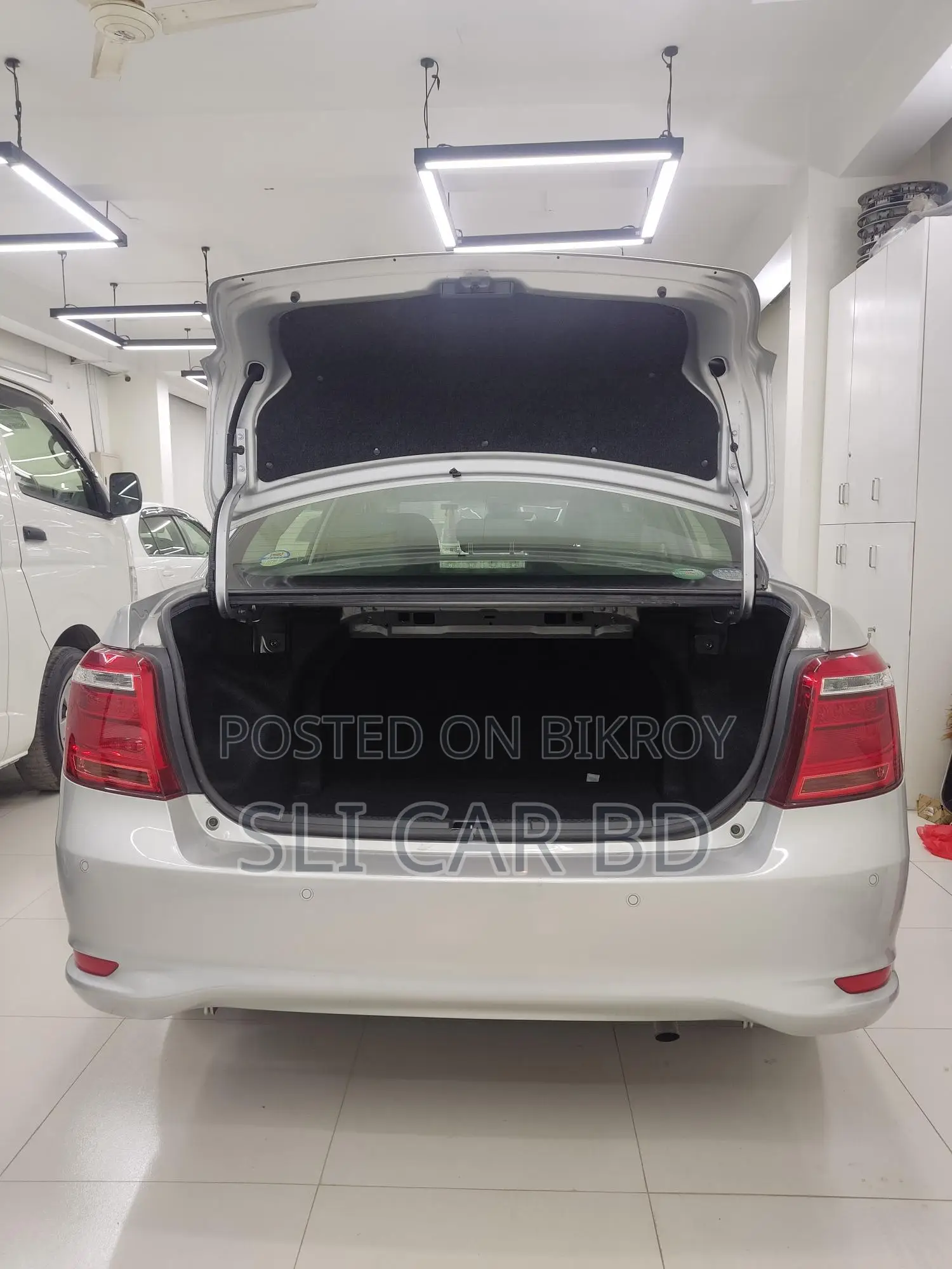 Toyota Axio HYBRID 2020