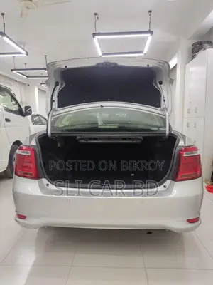 Toyota Axio HYBRID 2020