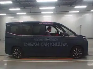 Toyota Voxy SZ Massive Gray 2023