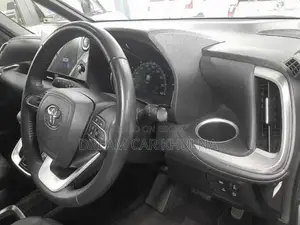 Toyota Voxy SZ Massive Gray 2023