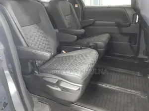 Toyota Voxy SZ Massive Gray 2023