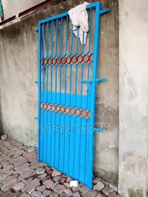 এই মেইন গেটটি বিক্রি করে দেব
