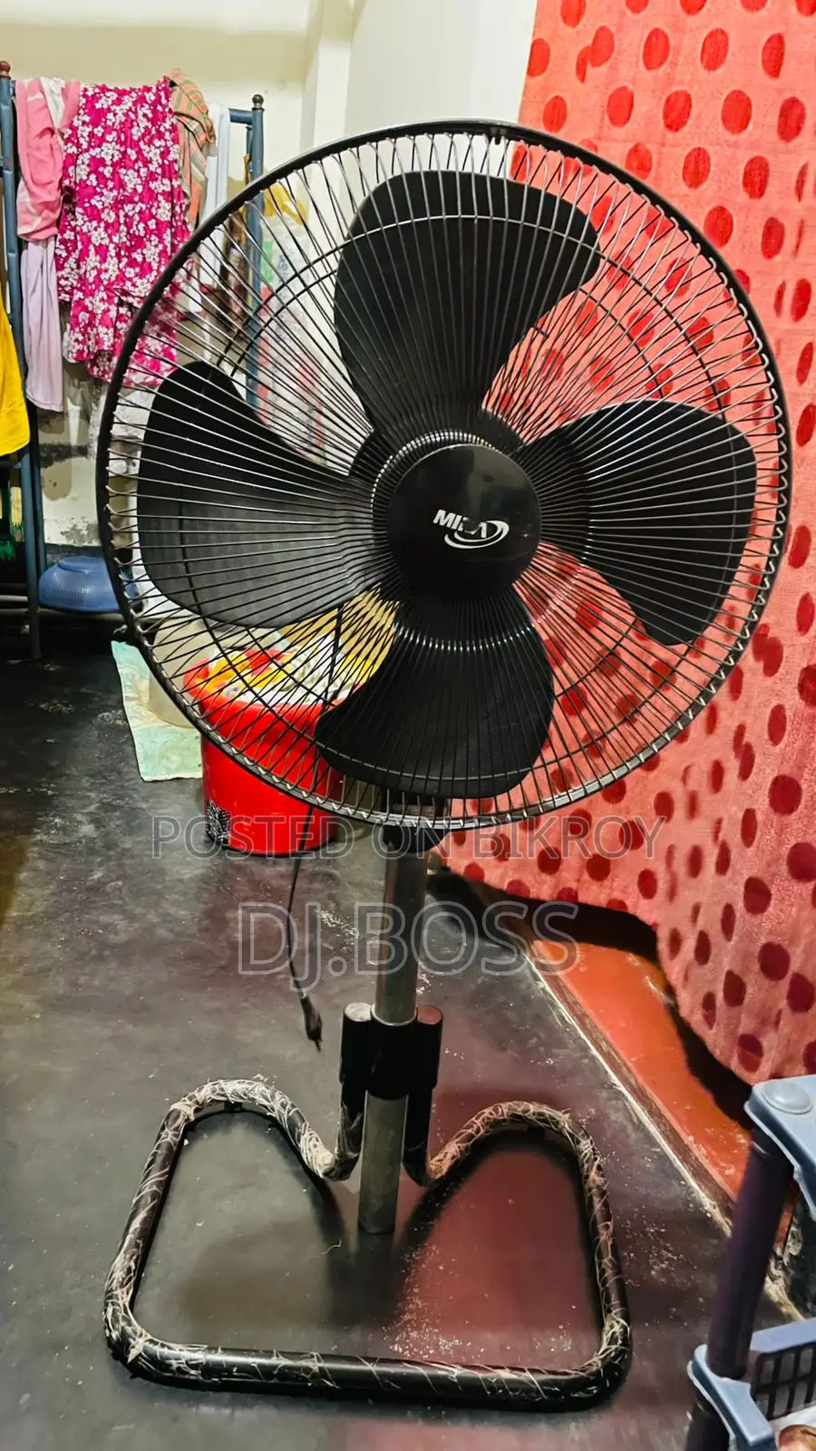 Urgent Sale: Mera Fan