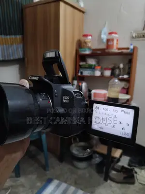 700d + 50mm STM lens, in excellent condition