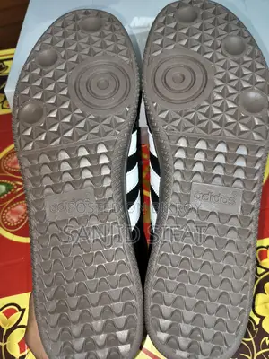 Black Addidas Samba