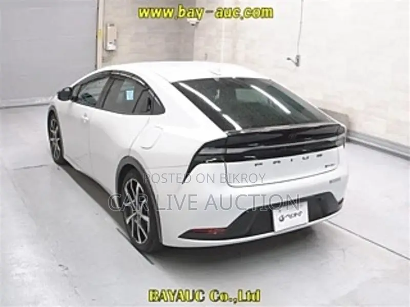 Toyota Prius PHEV Hybrid Z 2023
