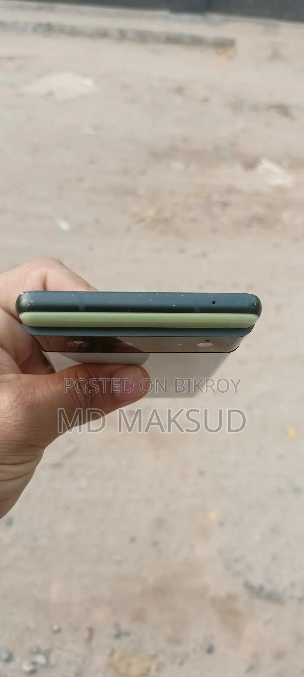Google Pixel 6 . (Used)