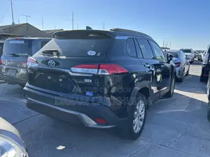 Toyota Corolla Cross S Pkg Panoramic 2023
