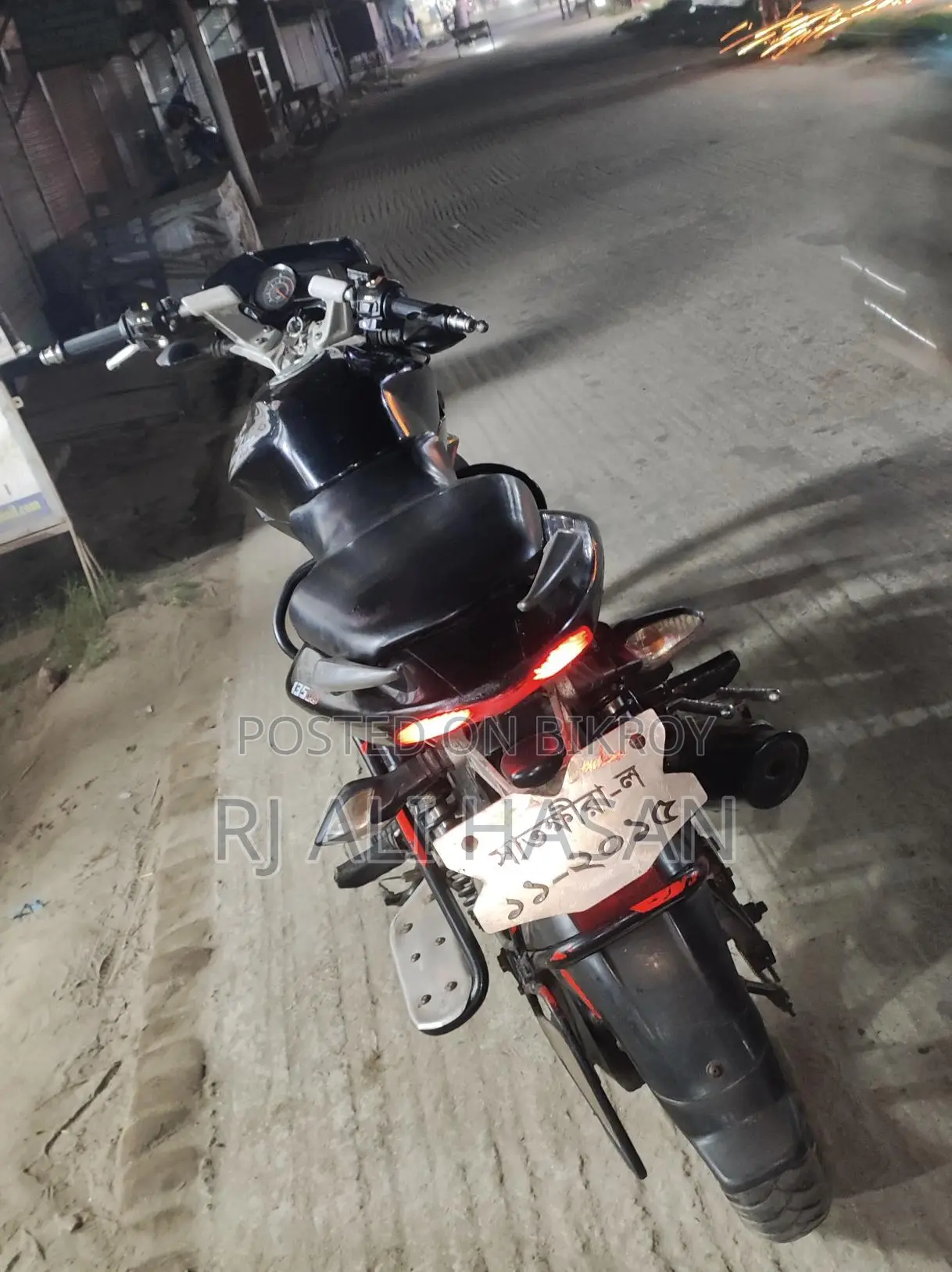 Bajaj Pulsar 135 . 2006