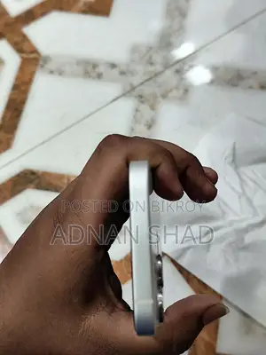 Apple iPhone 13 (Used)