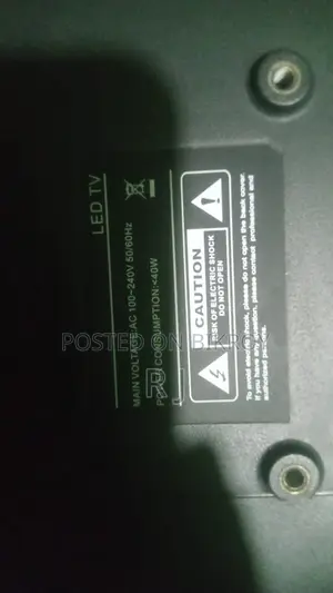 Non Smart TV 24"