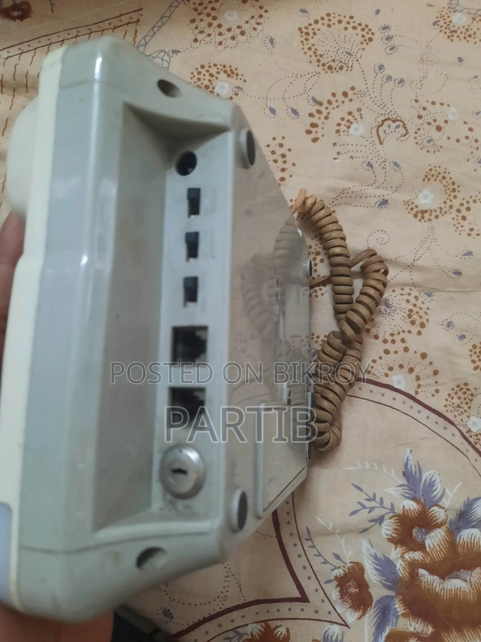 প্যানাসনিক টেলিফোন সেট Kx-tsc83cid (জাপানে তৈরি) দারাজে চেক করুন