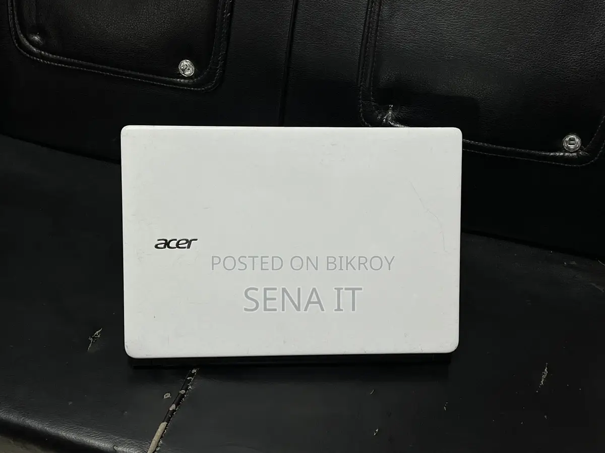 Acer Aspire E1 Intel Pentium 4th Gen 4GB 320GB HDD