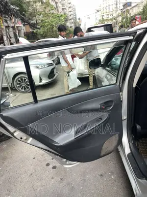 Toyota Fielder 2011