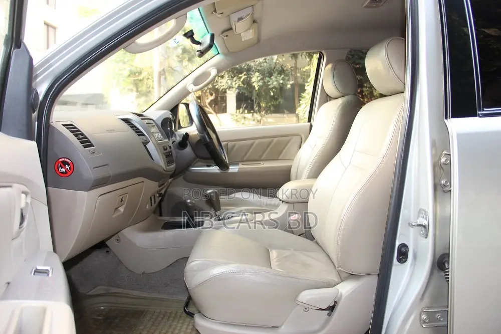 Toyota Fortuner 4WD 2006