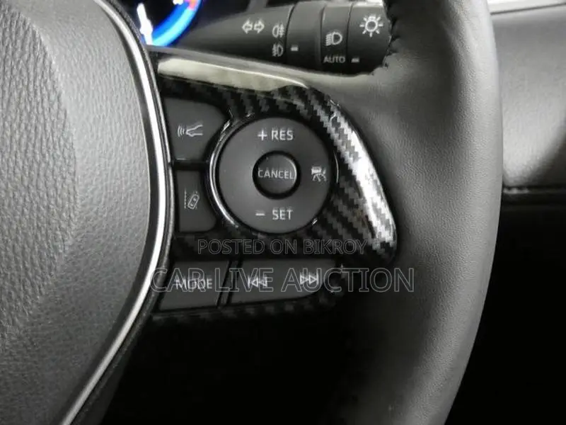 Toyota Corolla Cross Hybrid Z package 2021