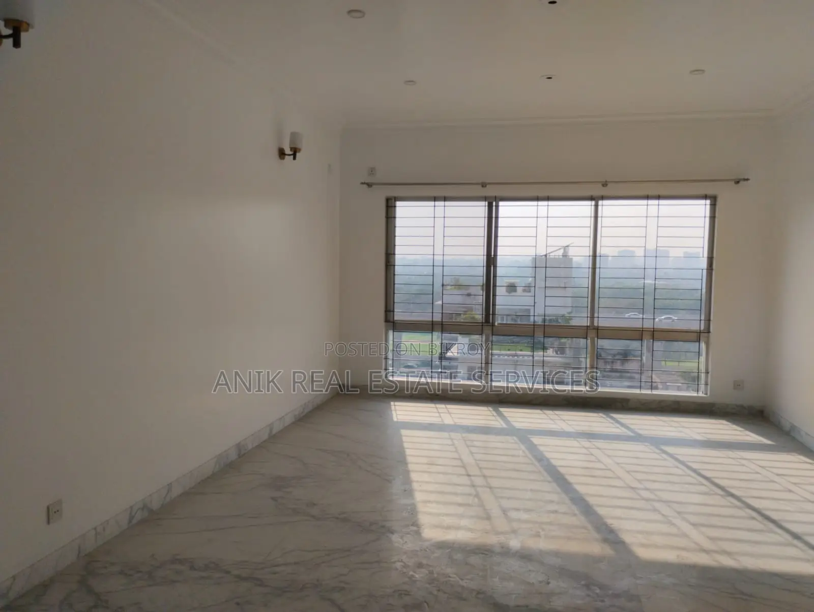 Swmming Pool Gym 4000 Sft Flat Rent At Banani