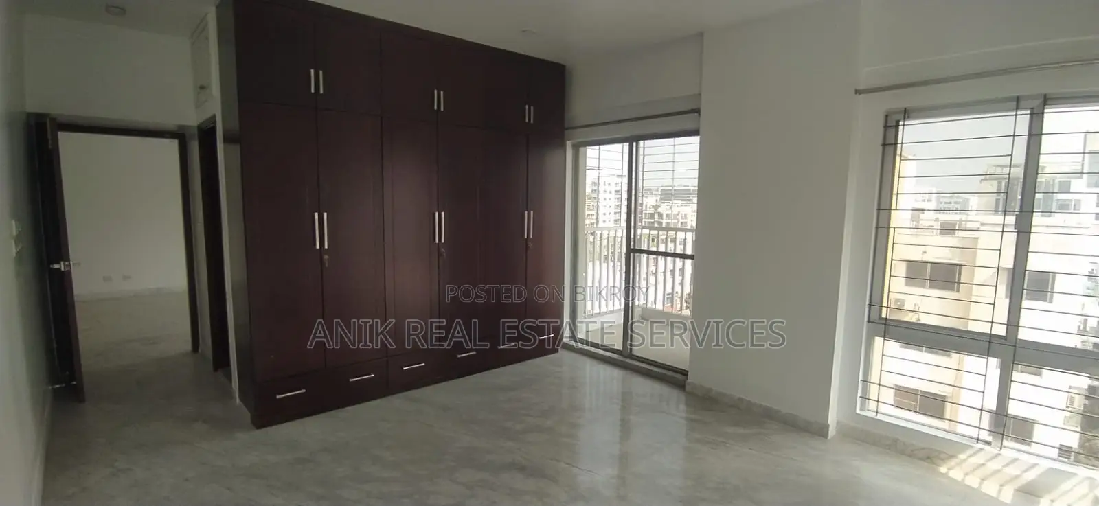 Swmming Pool Gym 4000 Sft Flat Rent At Banani