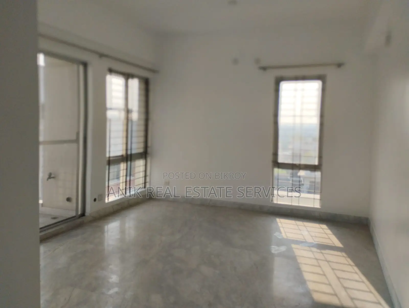Swmming Pool Gym 4000 Sft Flat Rent At Banani