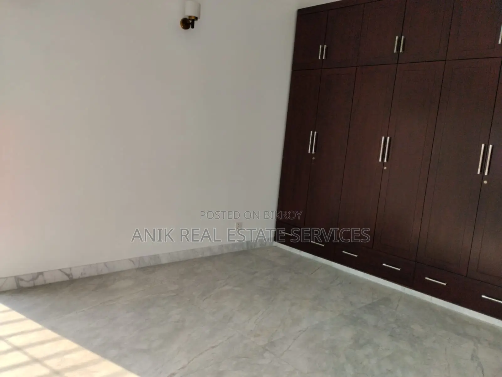 Swmming Pool Gym 4000 Sft Flat Rent At Banani