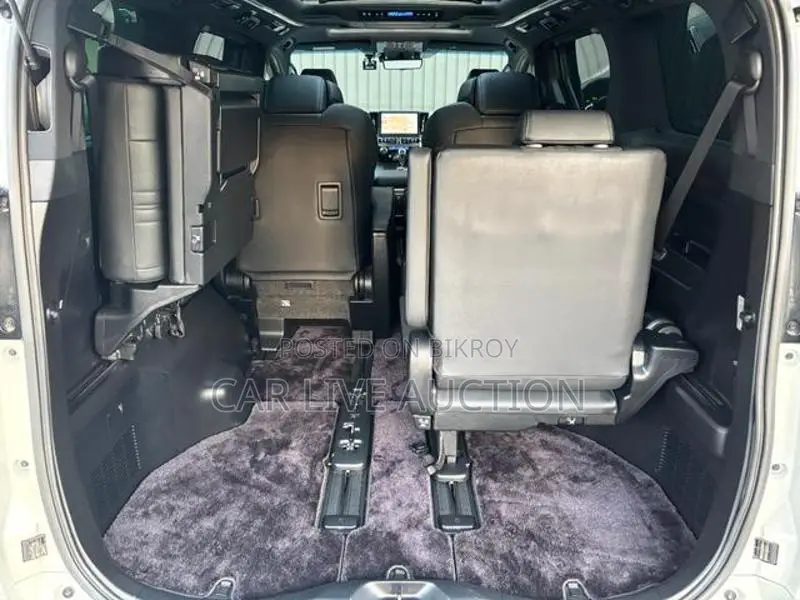 Toyota Alphard Executive Lounge 2021