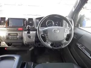 Toyota Hiace SUPER GL LED PUSH 2021