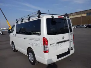 Toyota Hiace SUPER GL LED PUSH 2021