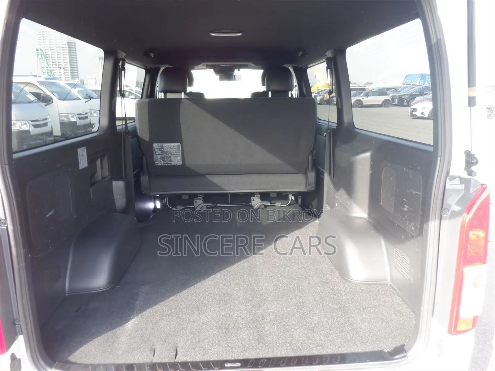 Toyota Hiace SUPER GL LED PUSH 2021
