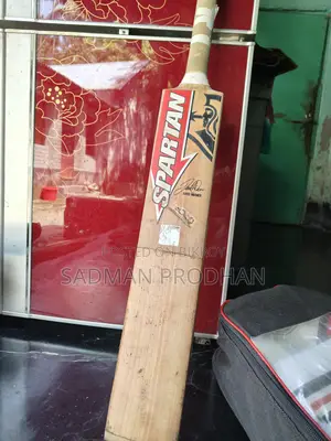 Urgent Sale: Premium Quality Cricket Kit Set!
