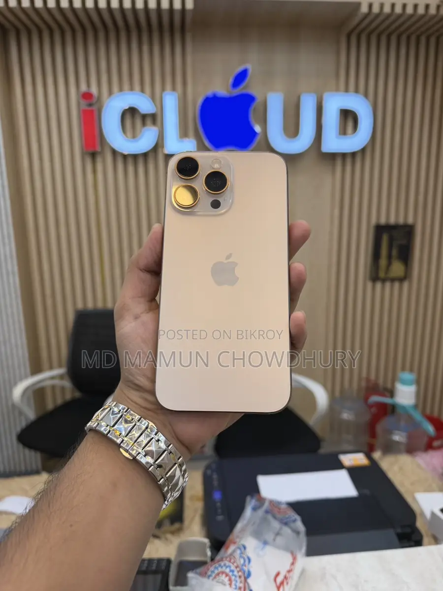 Apple iPhone 16 Pro Max 100 % bh , Singapore (Used)