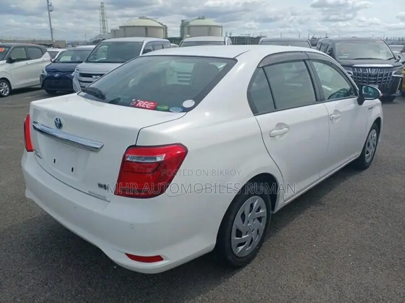Toyota Axio EX PACKAGE 2020