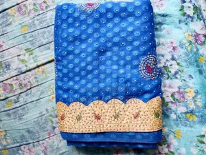 শাড়ি টা সেল করা হবে