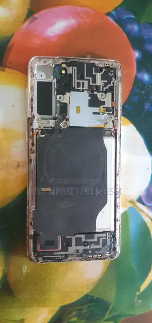 Samsung Galaxy S21 (Used)