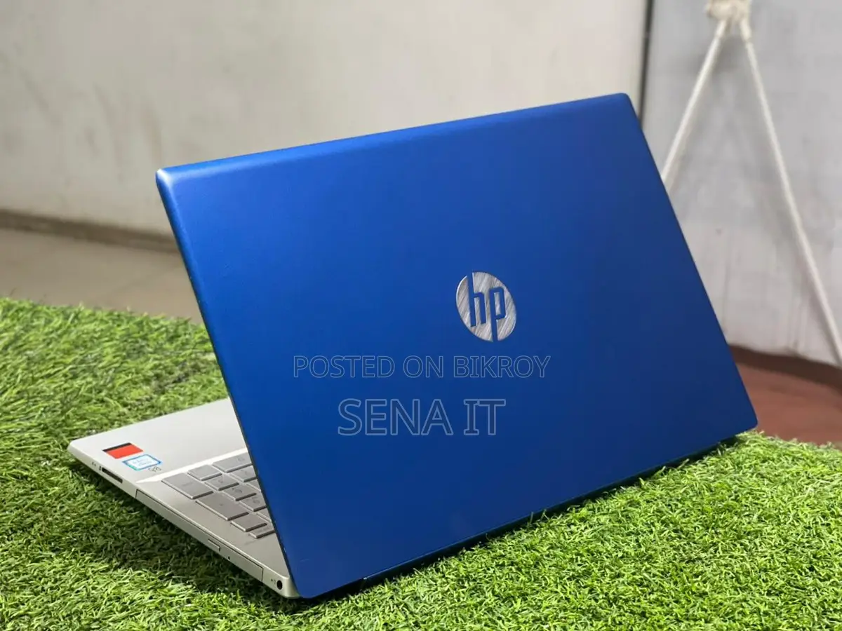 HP 15-cu1xxx i5 8th gen 8/256gb ssd