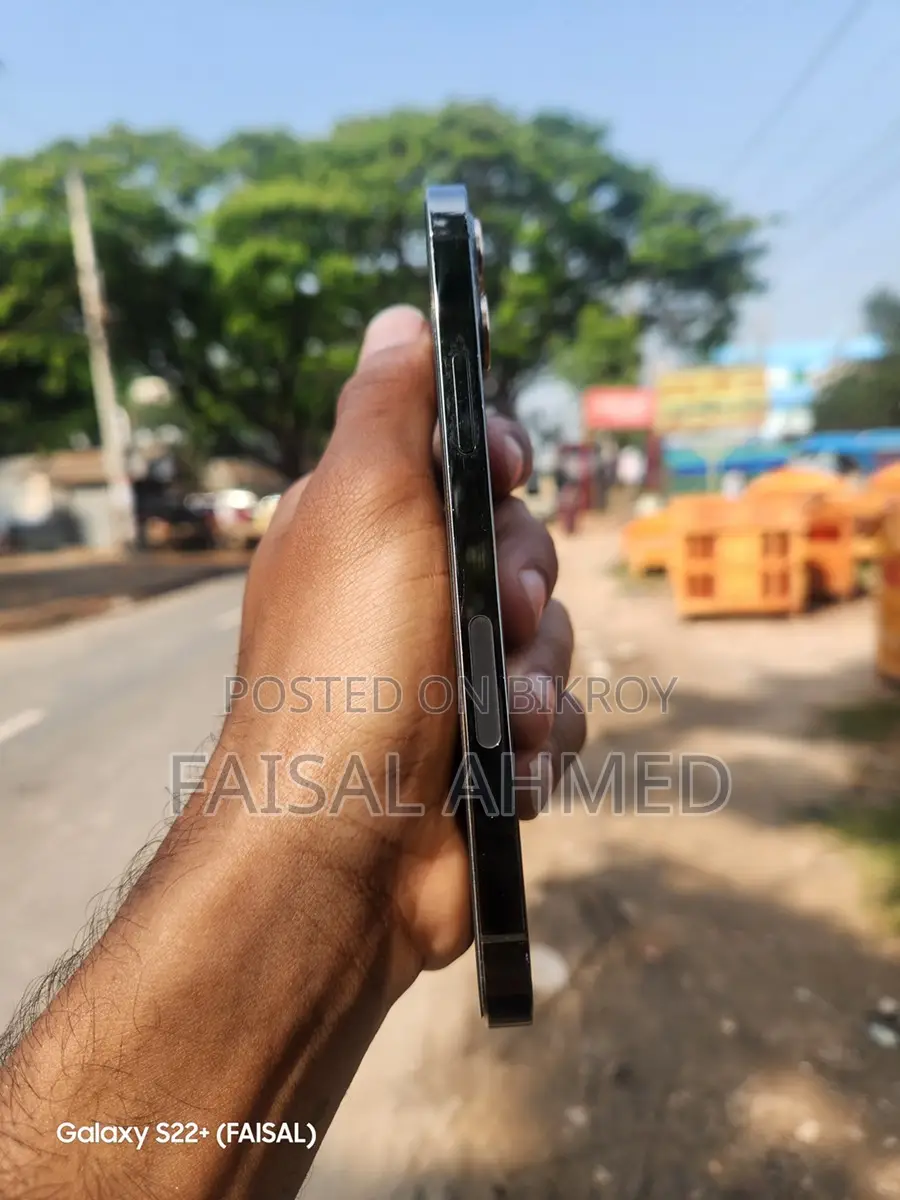 Apple iPhone 12 Pro (Used)