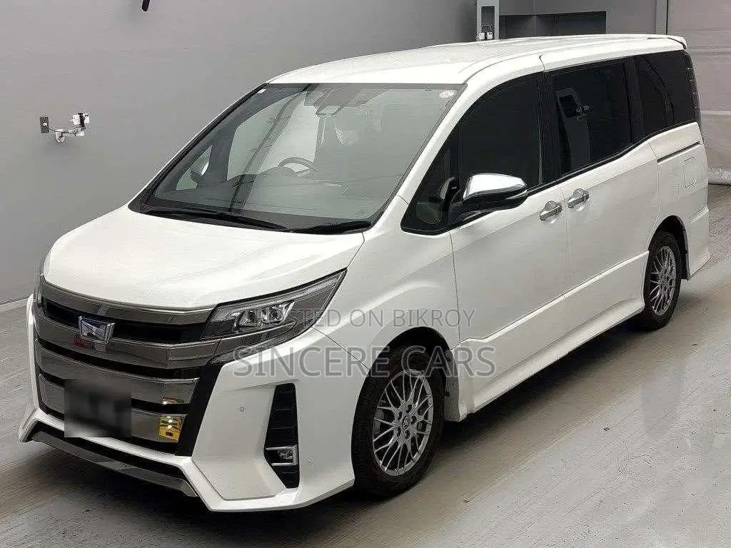 Toyota Noah SI WXB HYBRID 2020