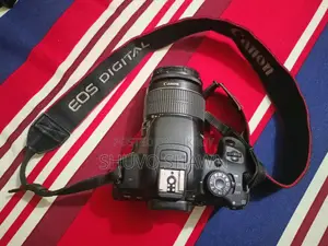 EOS 700D camera