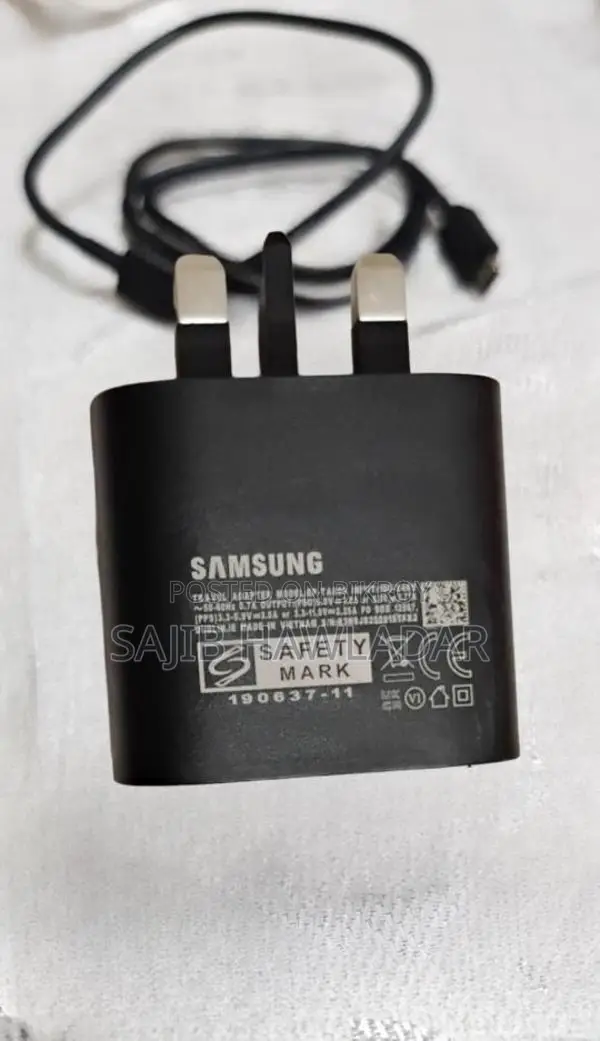 Samsung 3 Pin 25w Superfast Charger