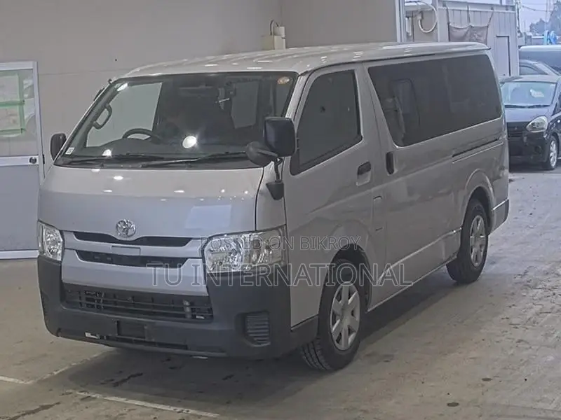 Toyota Hiace DX Package 2021