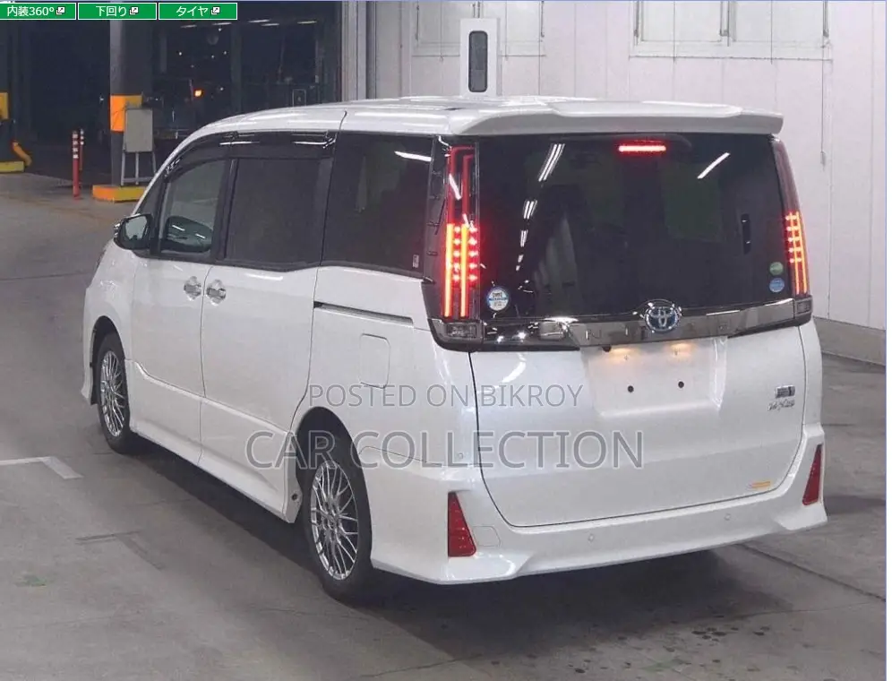 Toyota Noah SIWXB 2021